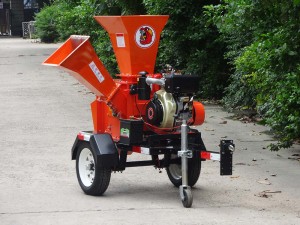 BW-808 Wood Chipper With Trailer